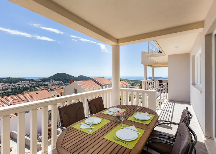 Apartments Villa Dadic